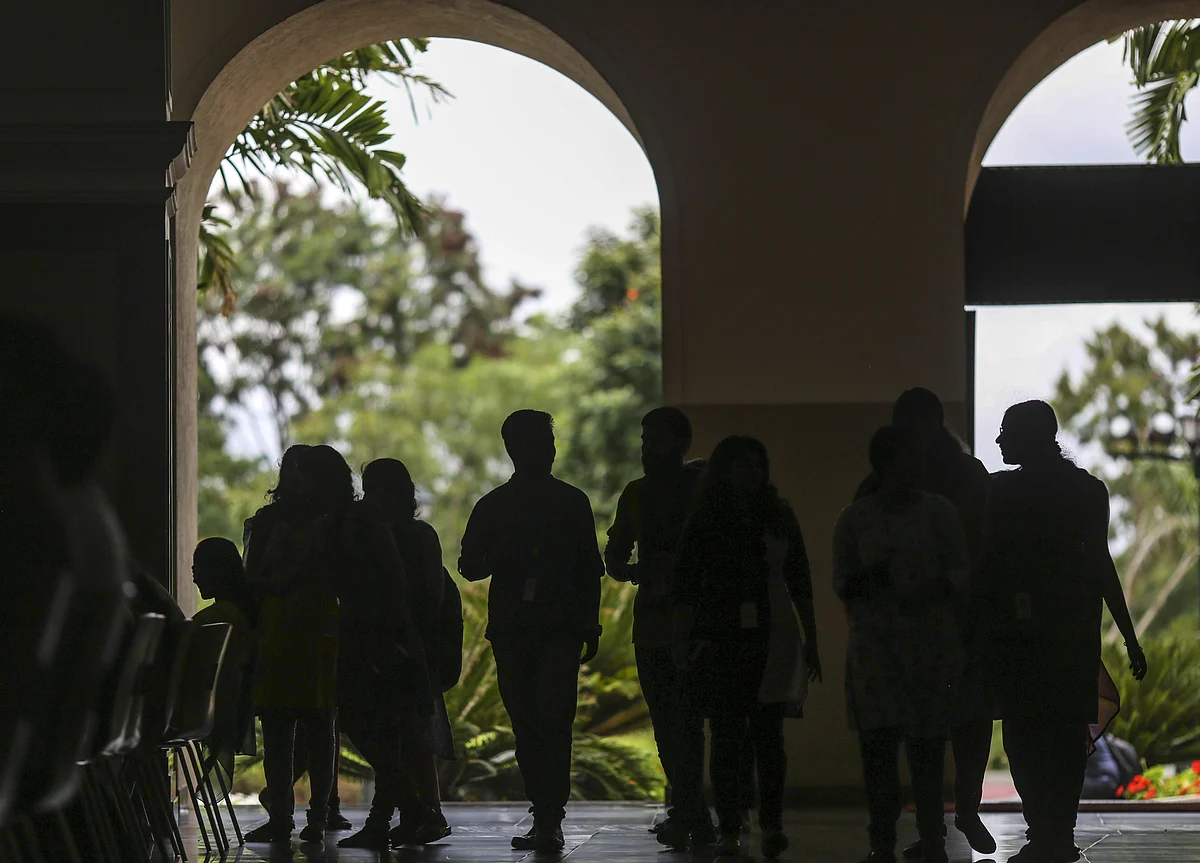 Job Aspirants Explore Flexible Career Opportunities