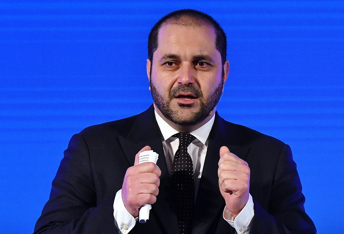 Pishevar Steps Down From His VC Firm After Misconduct Claims