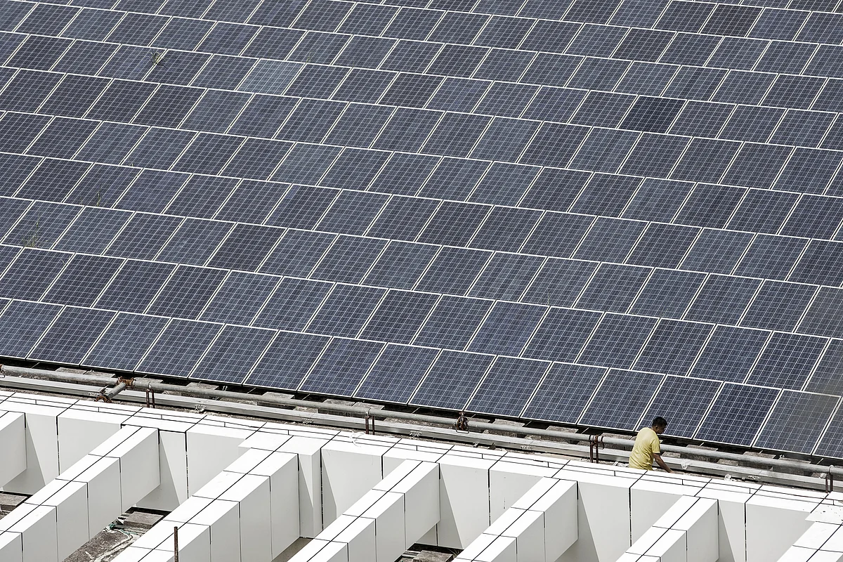 World's Solar Is About to Hit 100 Gigawatts Thanks to China