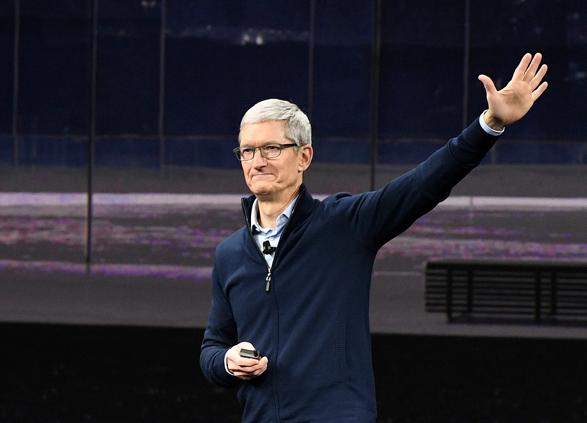 Apple, Google CEOs Bring Star Power as China Touts Control