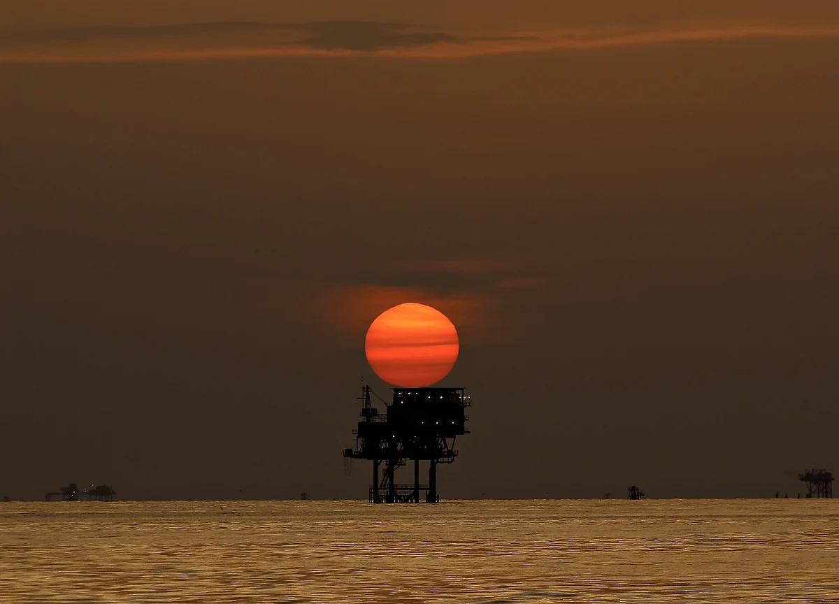 Oil Climbs as Saudi Isolation Grows Over Missing Regime Critic