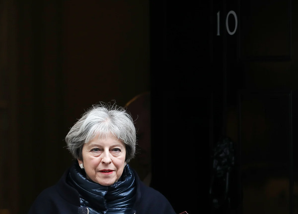 May’s Own Brexit Chief Rejects Her Latest Idea on Quitting EU