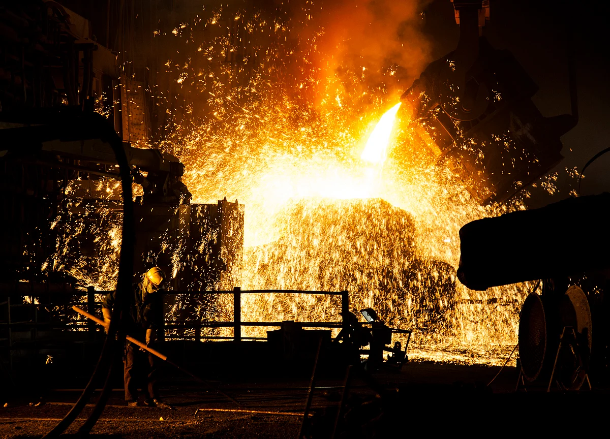 Chinese Industrial Companies’ Profit Grows for Fourth Month