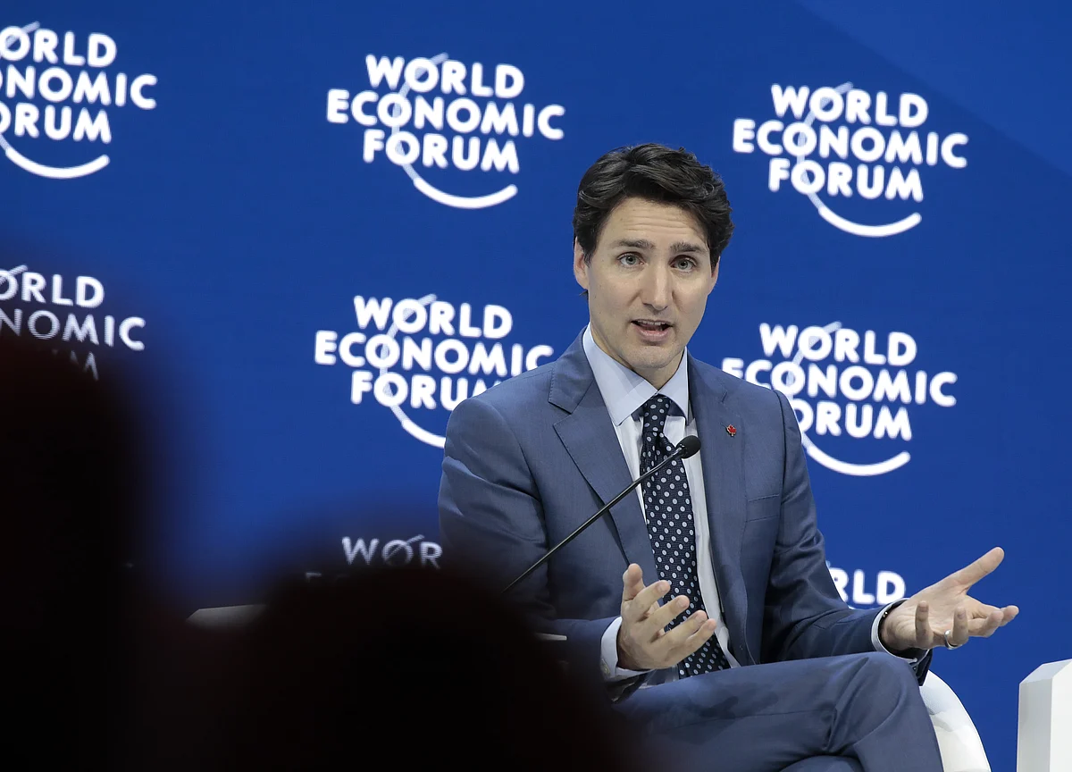 Trudeau Urges Business to Hire More Women, Tackle Harassment