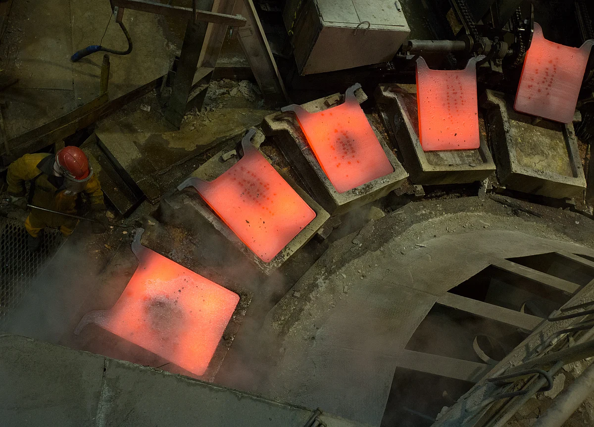 Goldman Backs Commodities as Trade War Fury Now Met With Shrugs