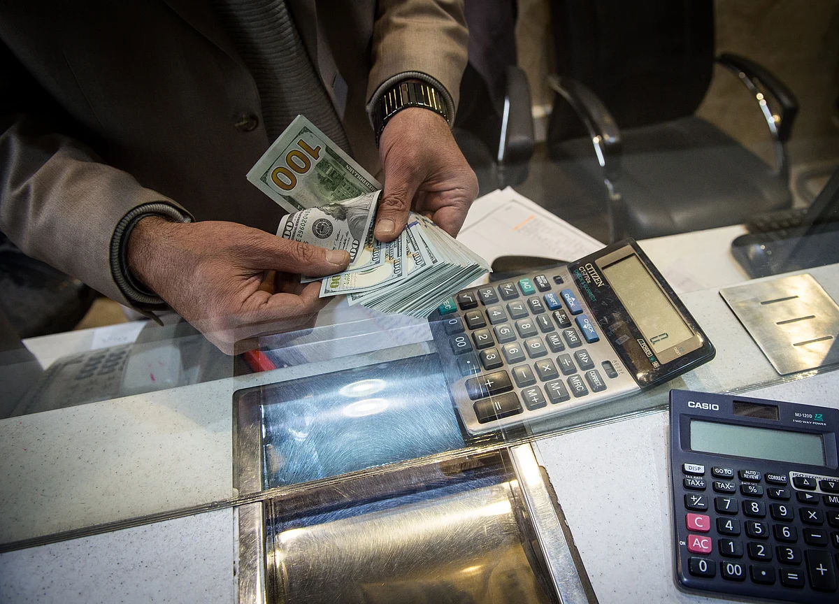 Investors Add One-Week Record $18.9 Billion to U.S. Bond Funds