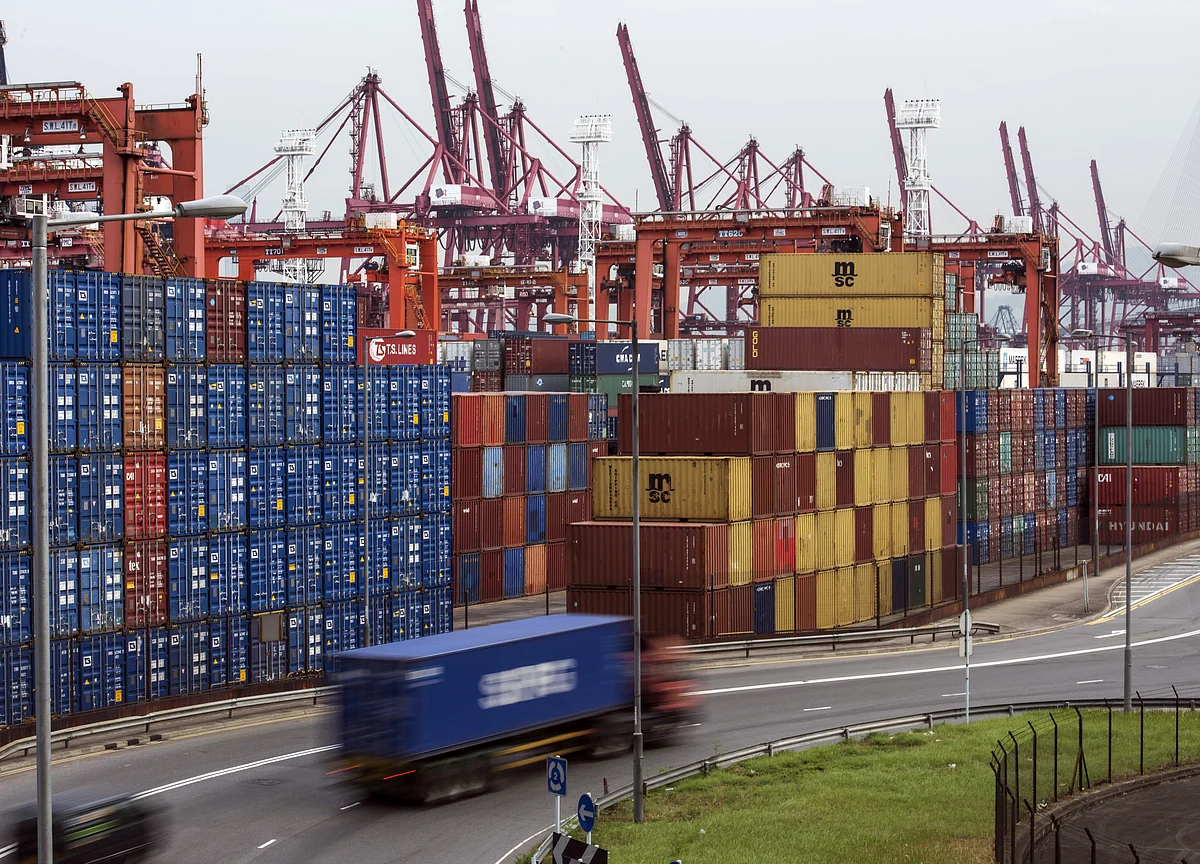China’s Outbound Investment Slumped in 2017 as Deals Scrutinized