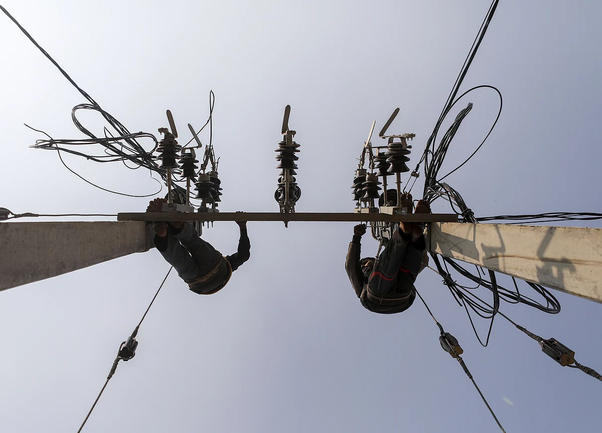 Stressed Power Projects: Finance Minister Holds Review Meeting With Lenders