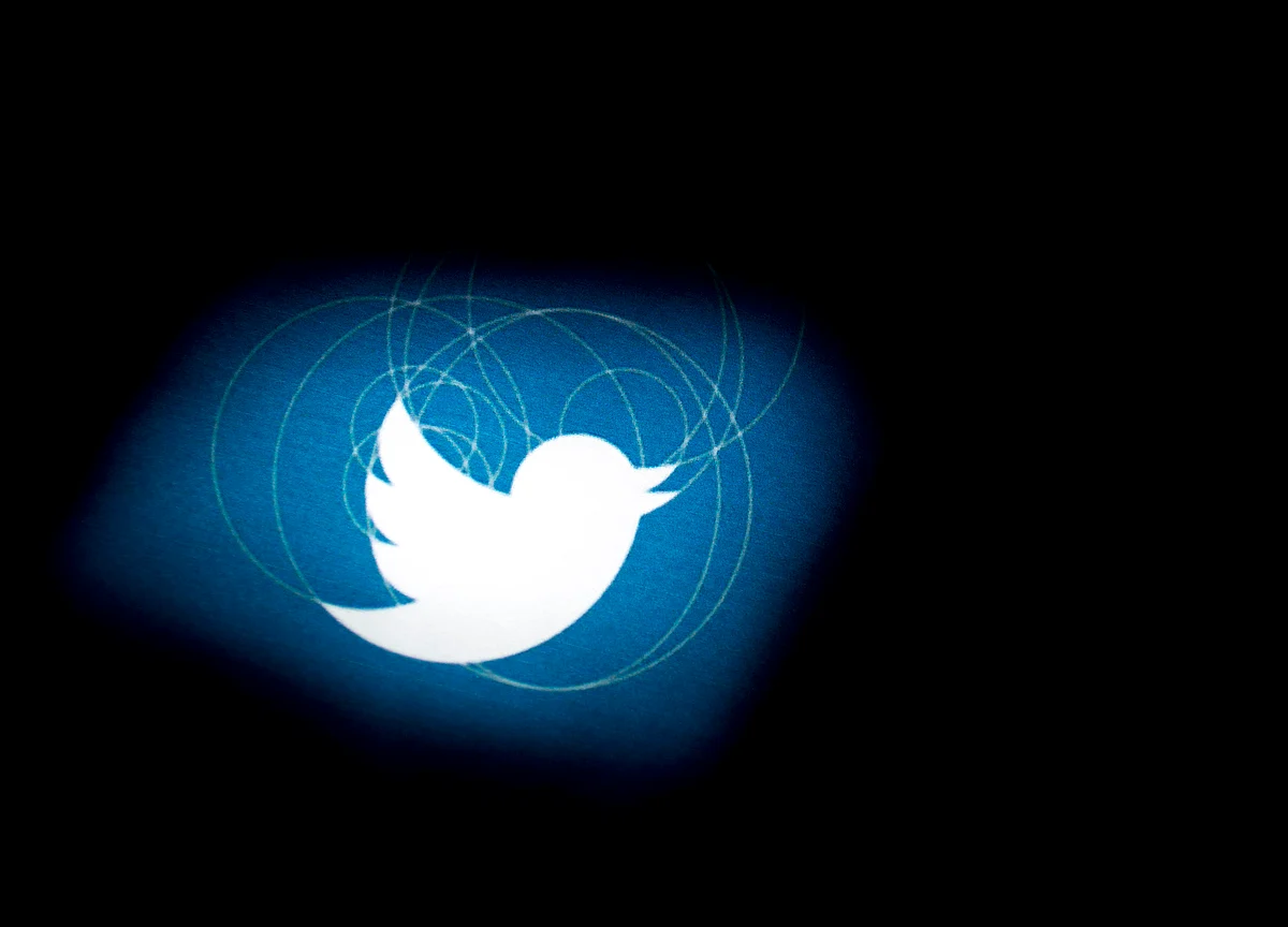 Twitter Stops Letting People Tweet Via Text After Dorsey Hack