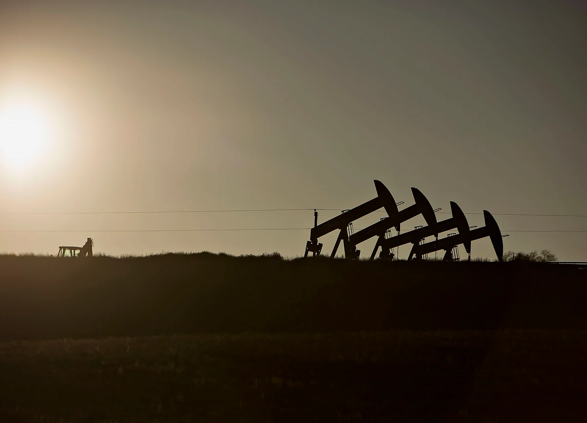 Trump’s War of Words With Iran Shines Spotlight on Vital Oil Route