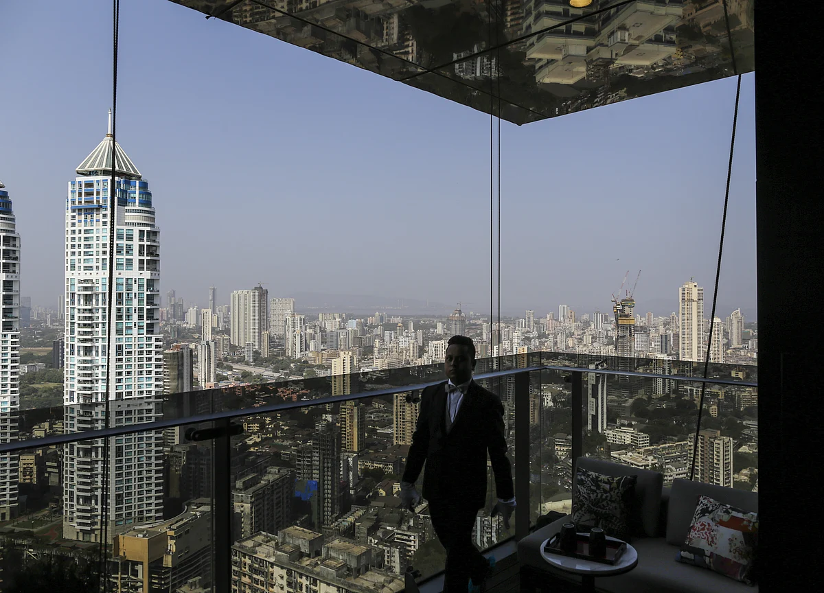 World's Highest Paid Expats Are Booking a Passage to India