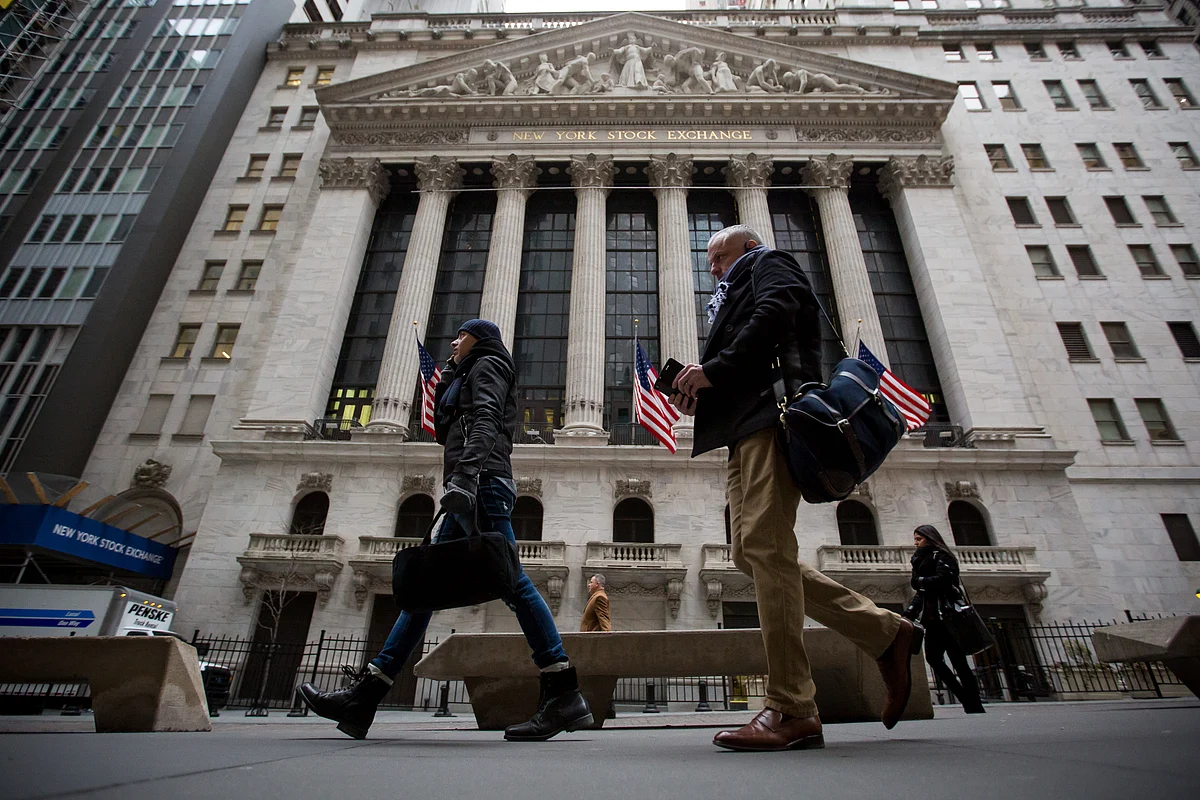 People Are Worried About the Stock Market