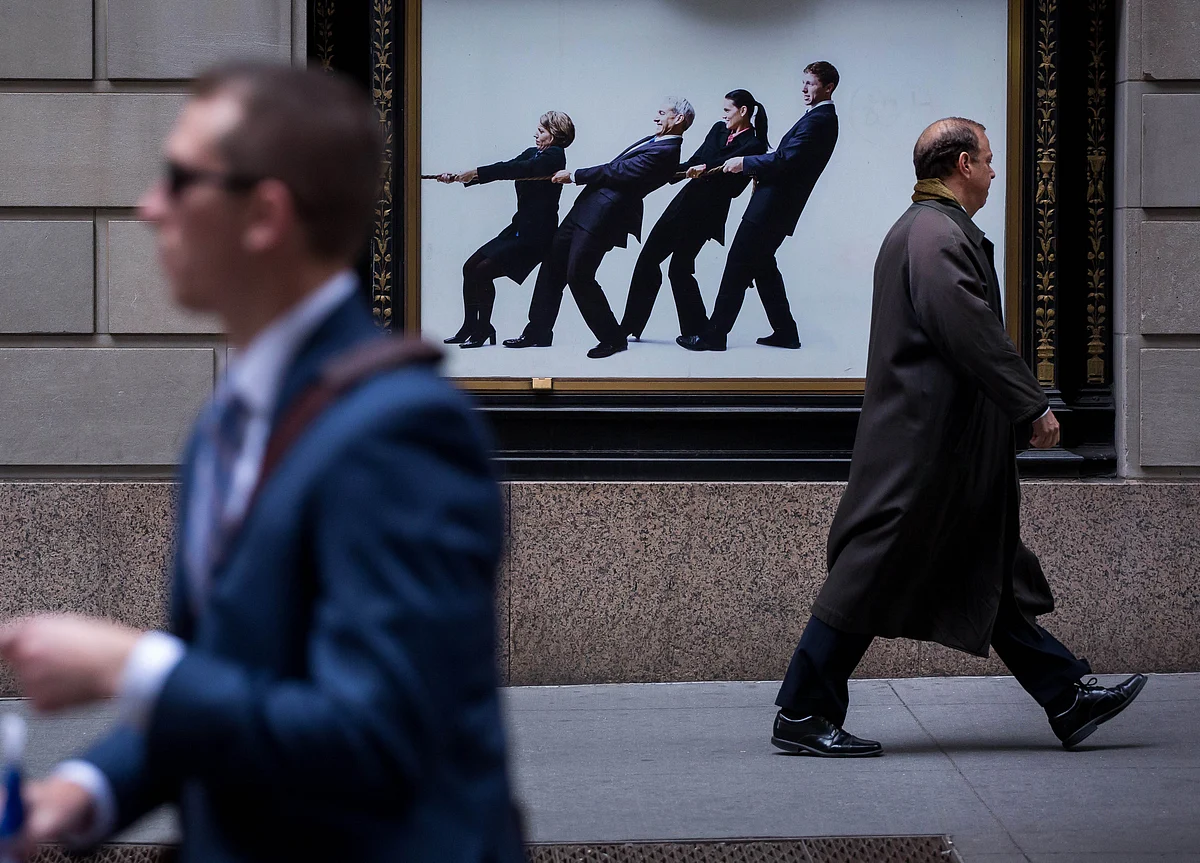A $230 Billion Fund Scorns Trump Tariffs as `Last Thing We Need'