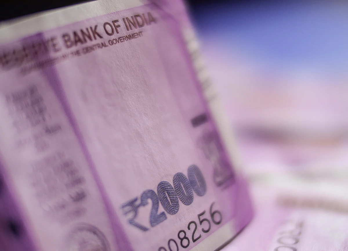 India Bond Buyers Emerge as Nomura, StanChart Say Worst Over