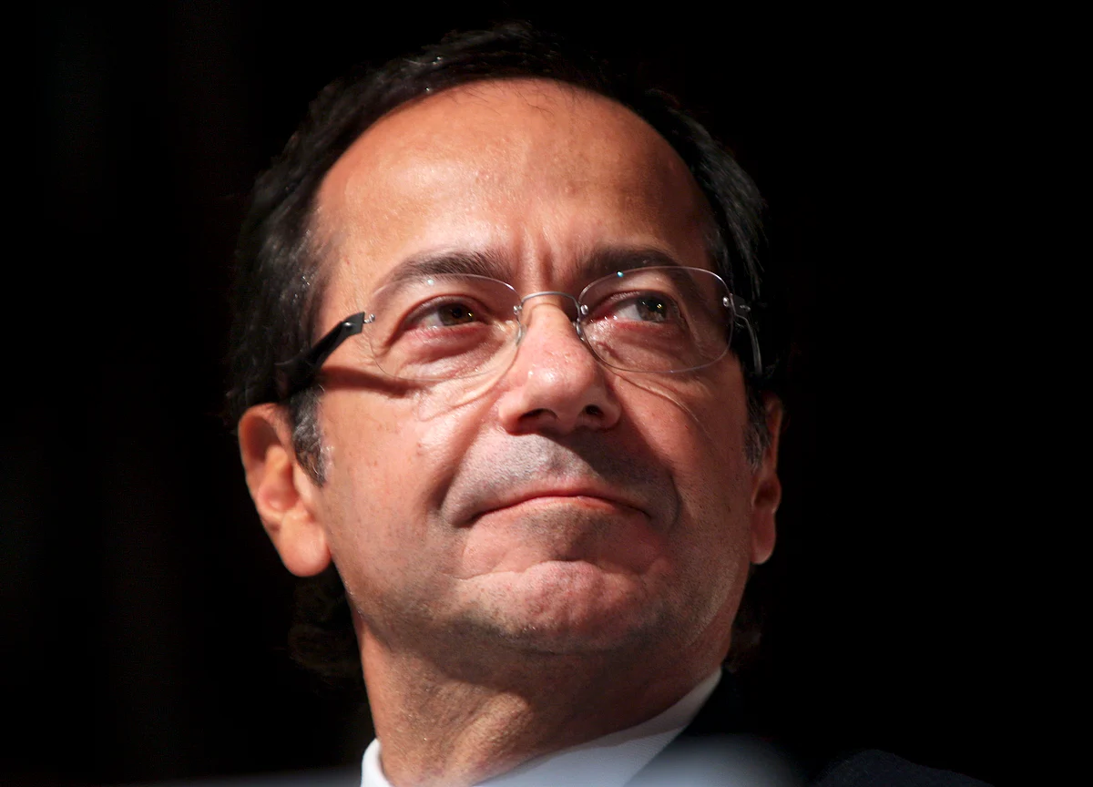 Paulson Is Said to Push Investors Out of Some Hedge Funds