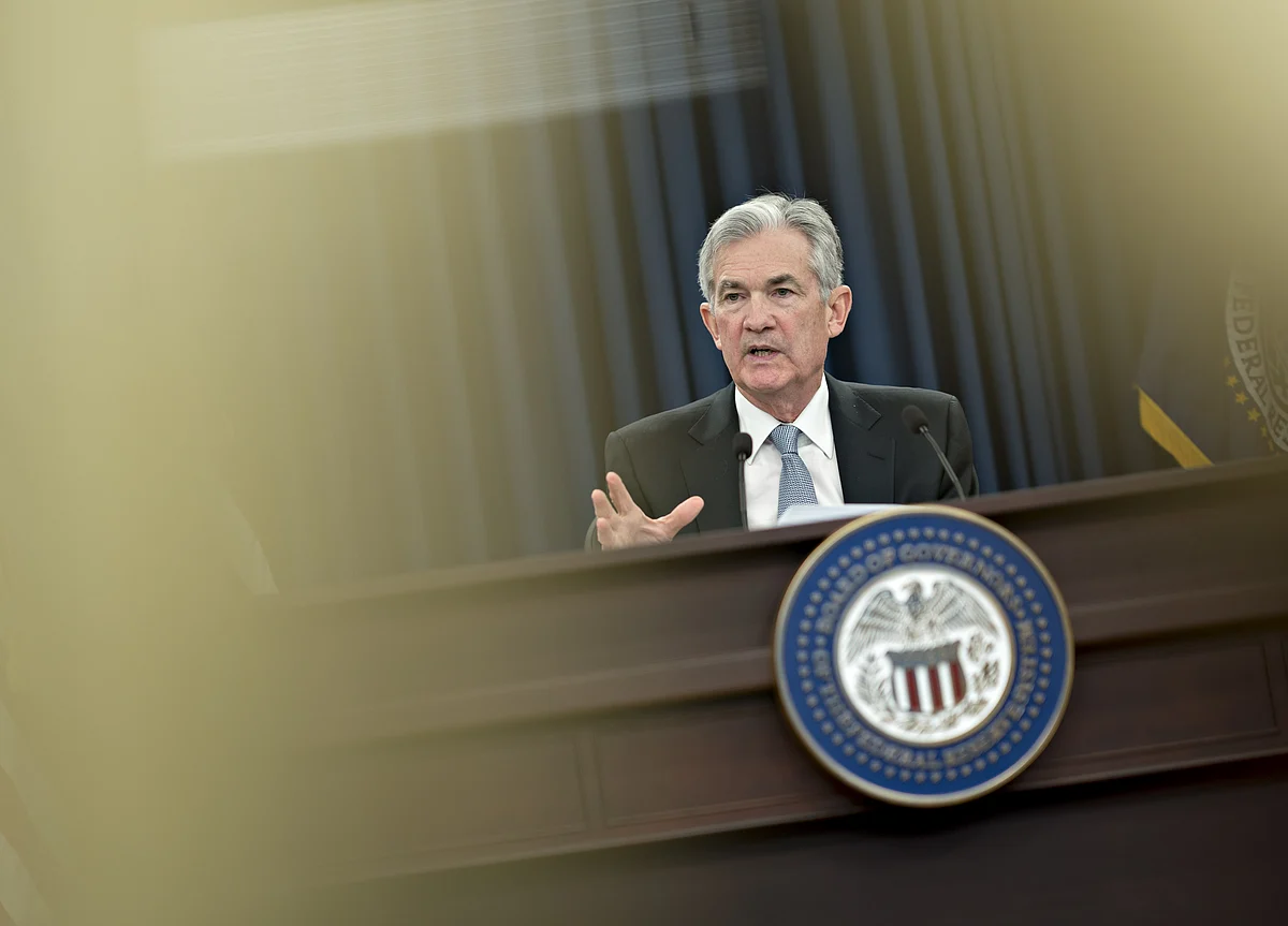 Bond Market Signals Powell's Fed Debut Merely a Risk That Passed