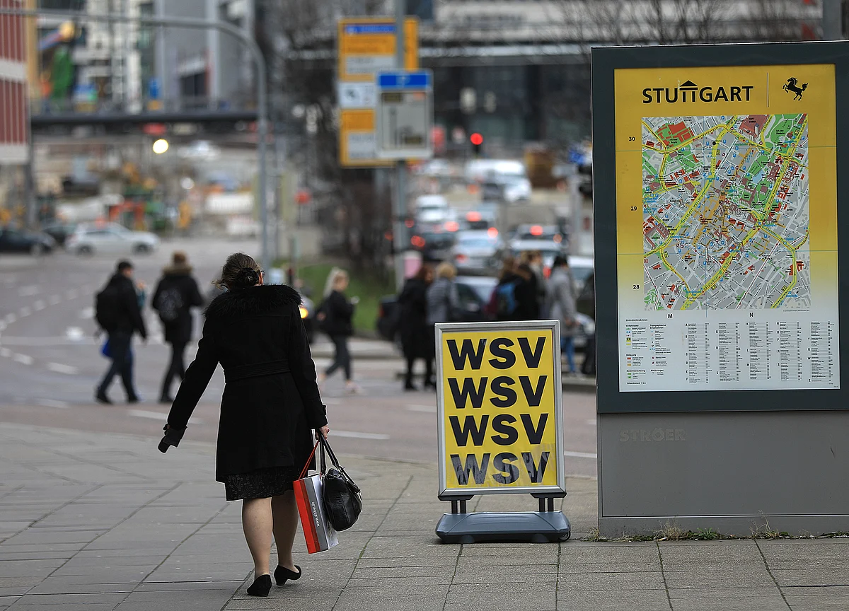 German Recession Risk Returns With Crisis-Era Plunge in Output