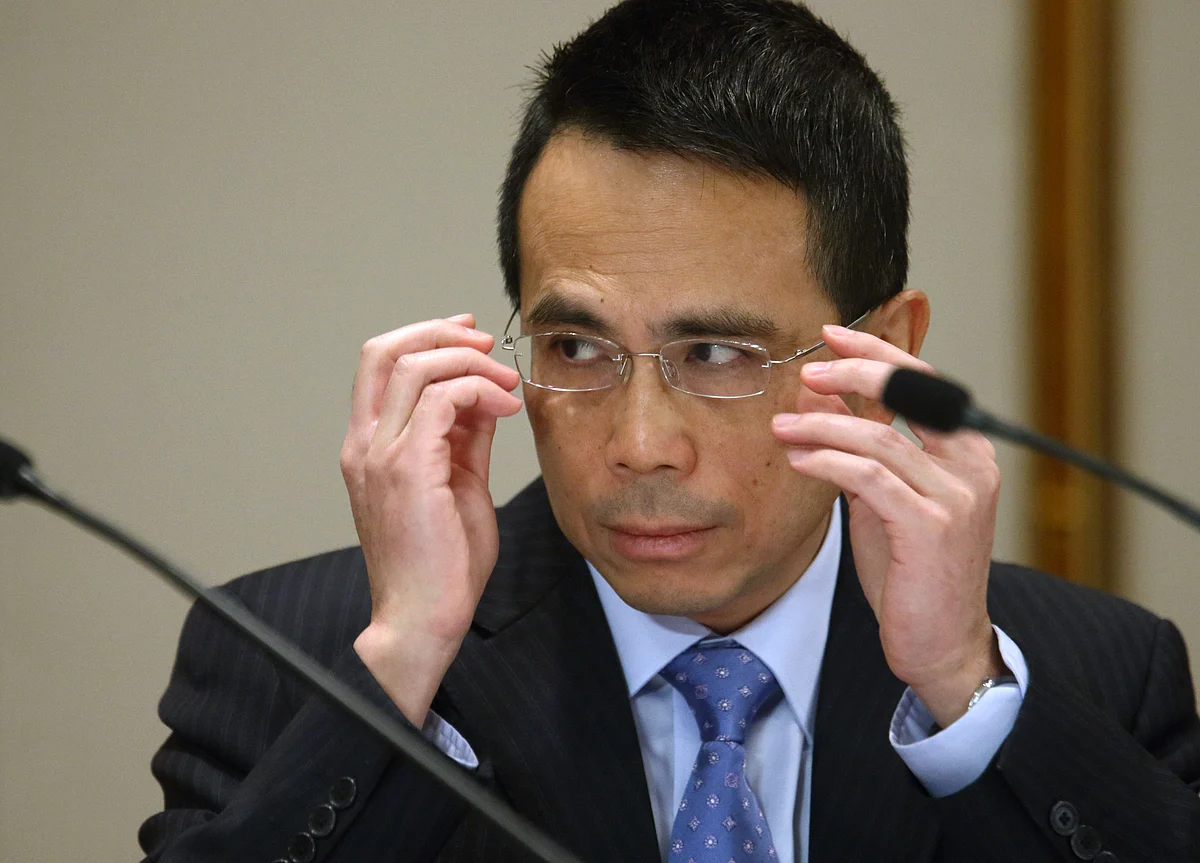 Decades-Long Apprenticeship of Li Ka-shing's Son Is Finally Over
