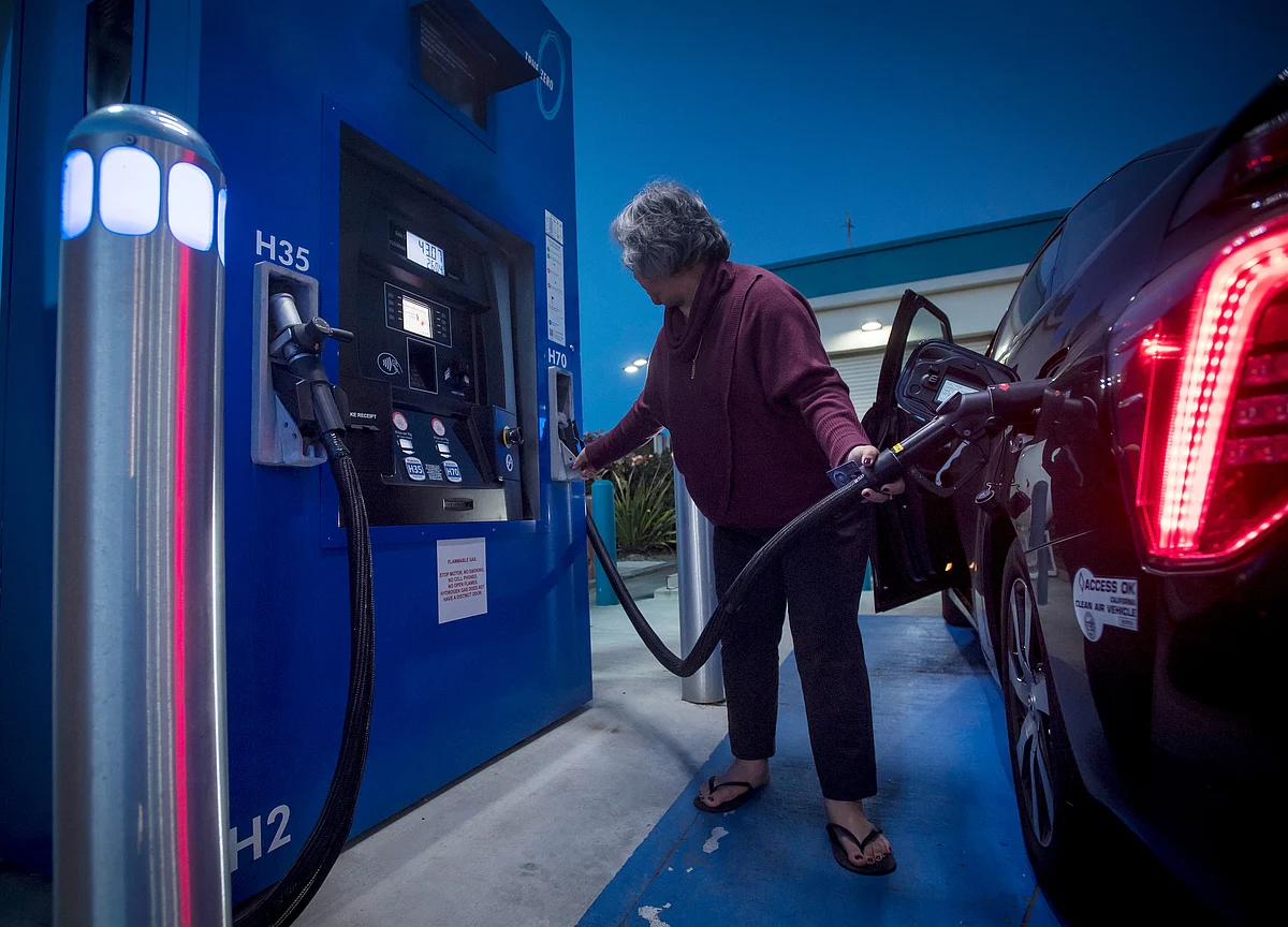 The Hydrogen-Powered Car’s Big Setback