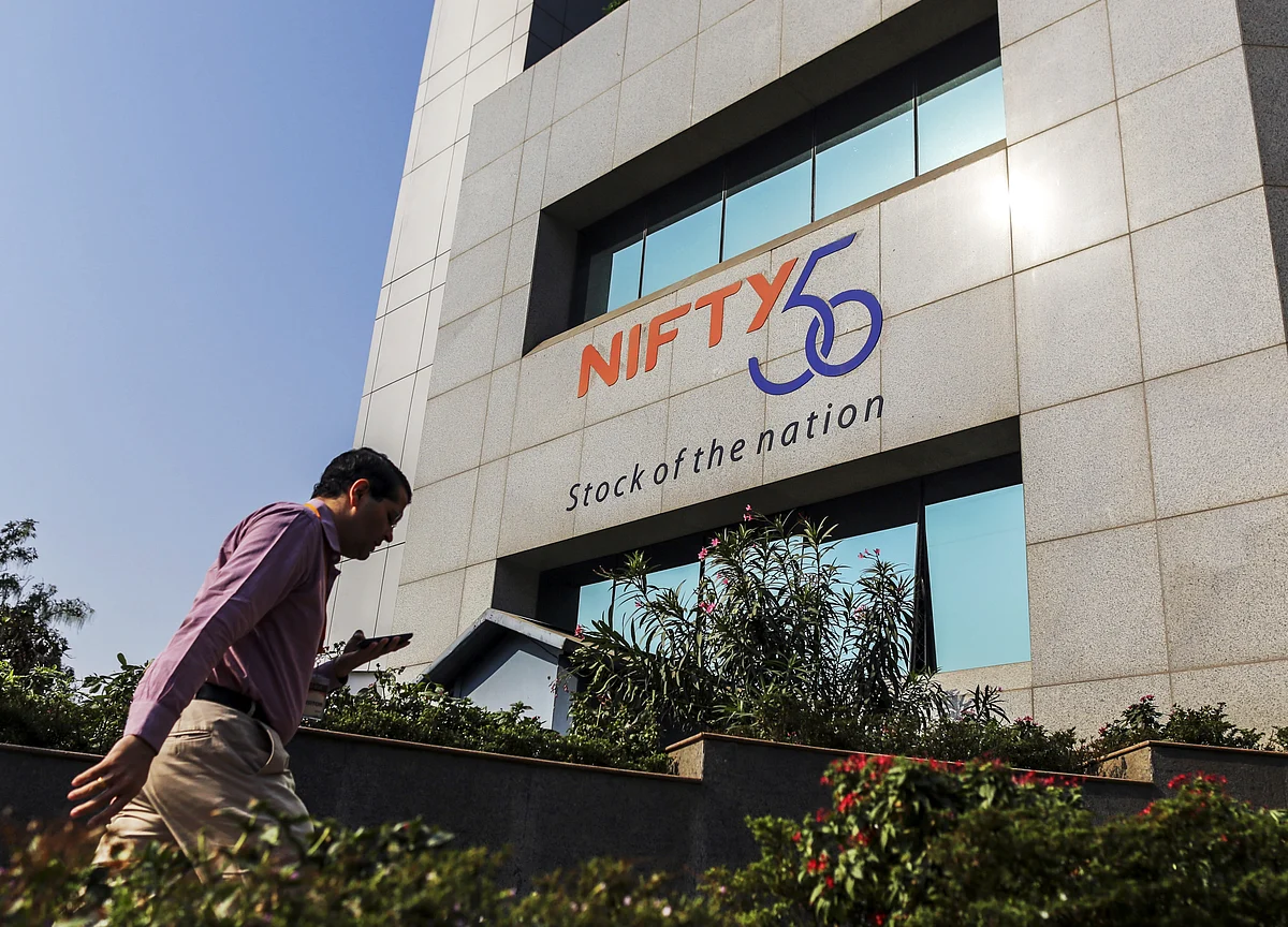 Sensex, Nifty Clock Weekly Losses As Yes Bank Slumps 26%
