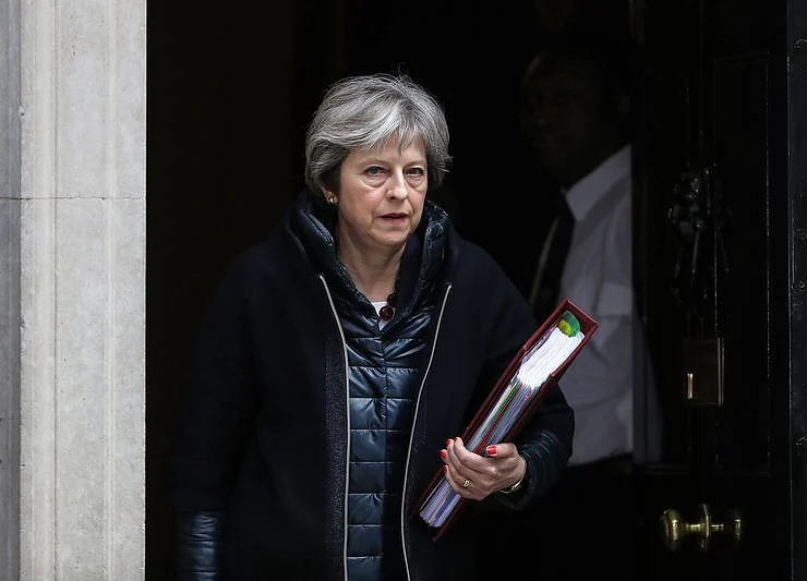 U.K. and EU Agree Brexit Deal in a Draft That Hands Wins to May