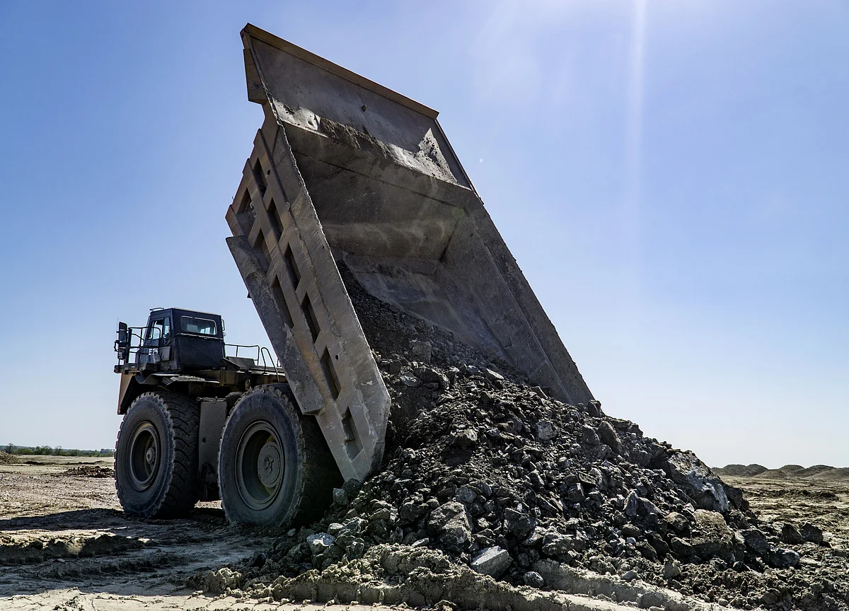 Logistics Woes Drive Indian Mills to Buy Iron Ore Overseas