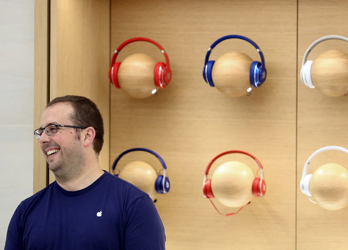 Millions of Music Hits May Soon Be for Sale. Will Sony Buy Them?