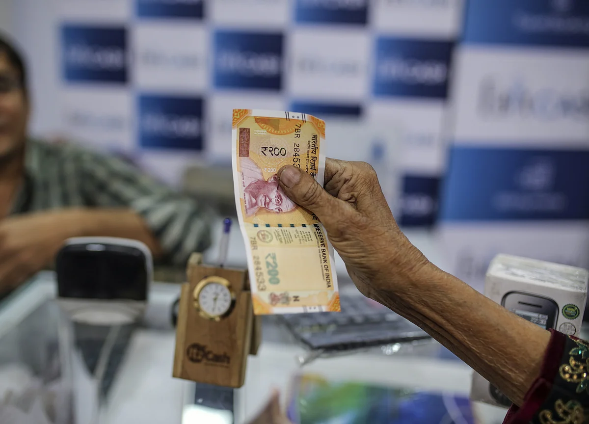 Rupee Weakens As Government’s Measures To Curb Fall Seen Inadequate