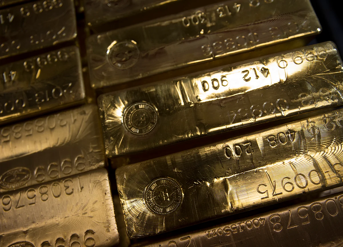 Hedge Funds Reeling From Gold Jump Have Five Charts to Watch