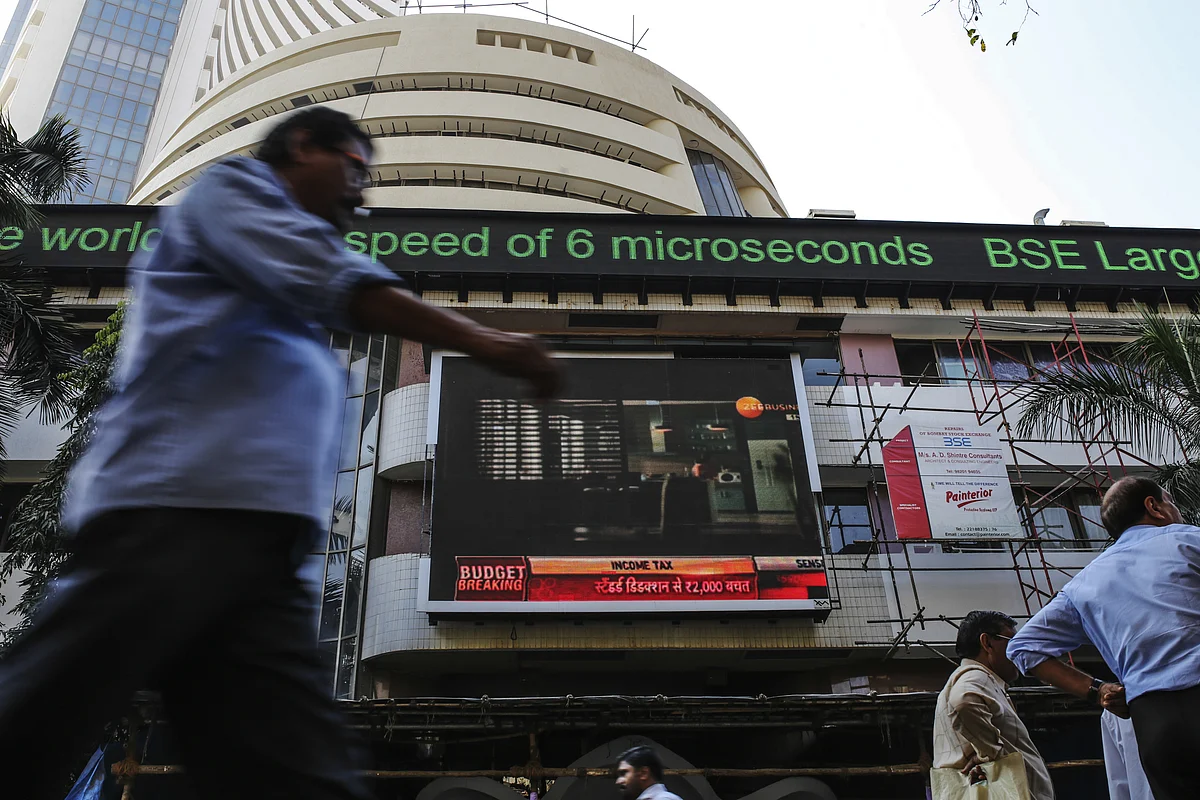 Bond Trading Tumbles in India as Banks Stare at $3 Billion Loss