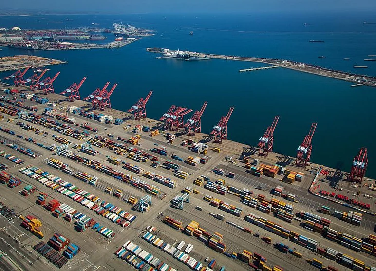Blockchain Is About to Revolutionize the Shipping Industry