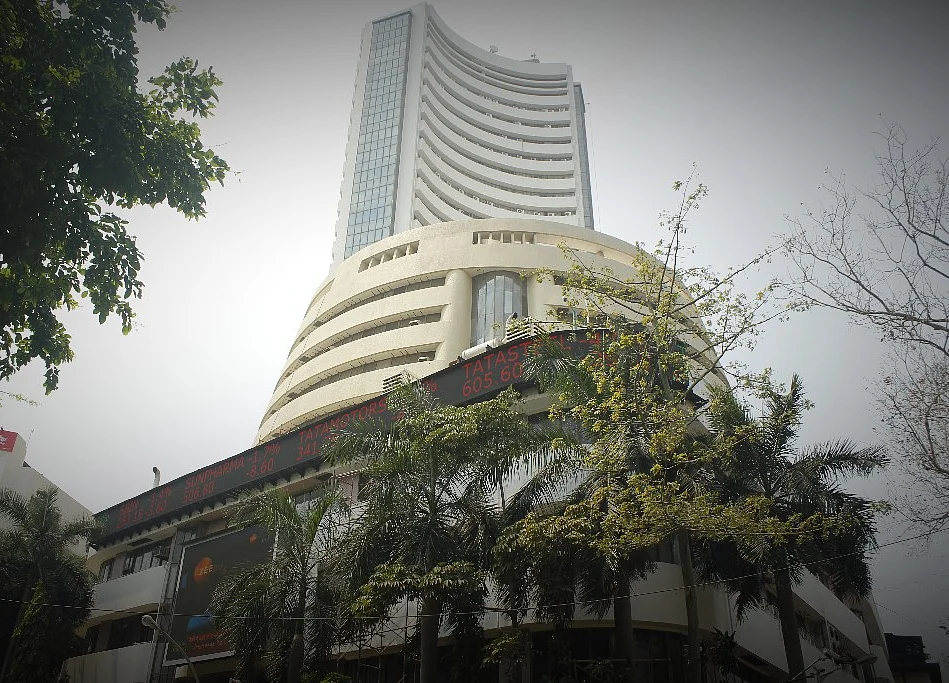 Eight Of Top 10 Companies Suffer Rs 1.35 Lakh Crore-Hit In Market Valuation