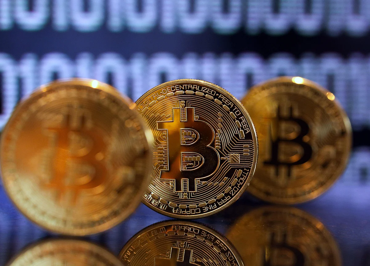 KKR’s Henry Kravis Invests in Crypto Fund