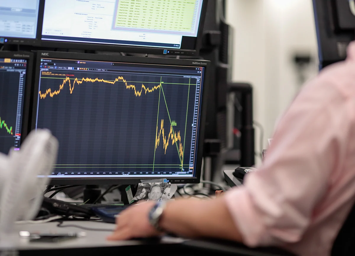 From Citigroup to the Fed, Curve-Inversion Angst Is Intensifying