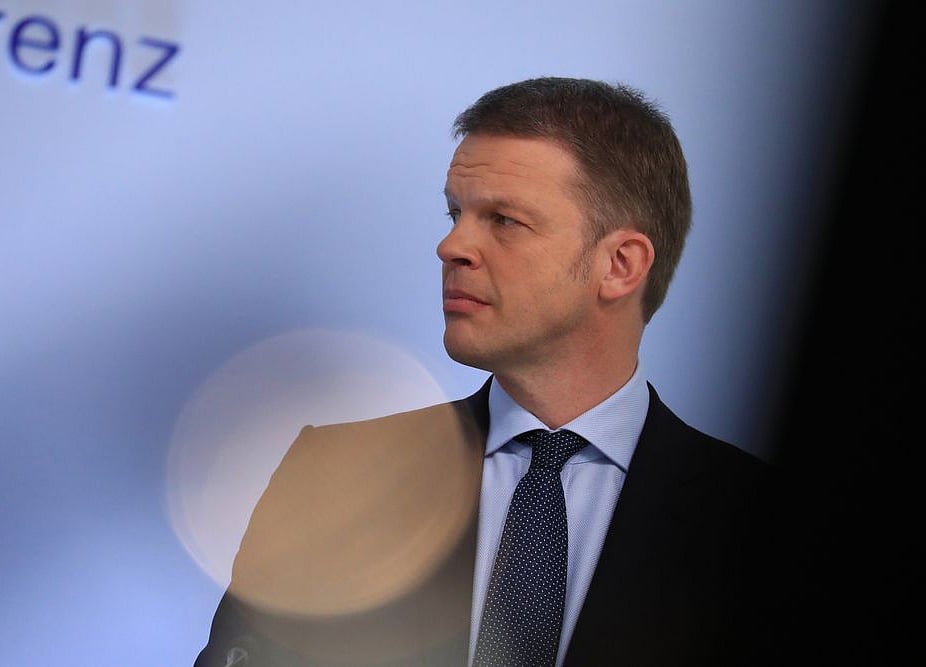 Christian Who Deutsche Bank S Traders Seek Clues On New Chief