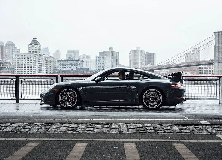 Porsche Budgets $1.1 Billion on Digitization for Its Cars