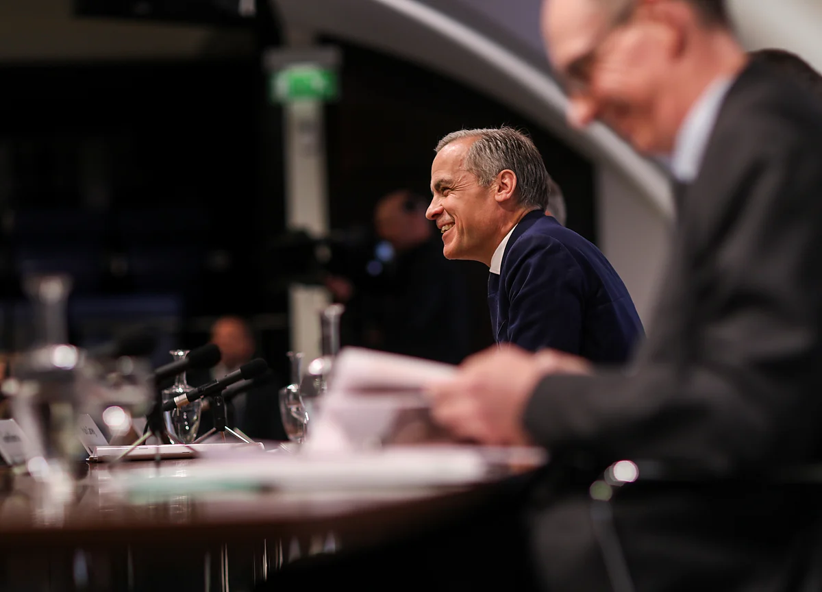 BOE Hint at Faster Hikes Over Brexit Uncertainty