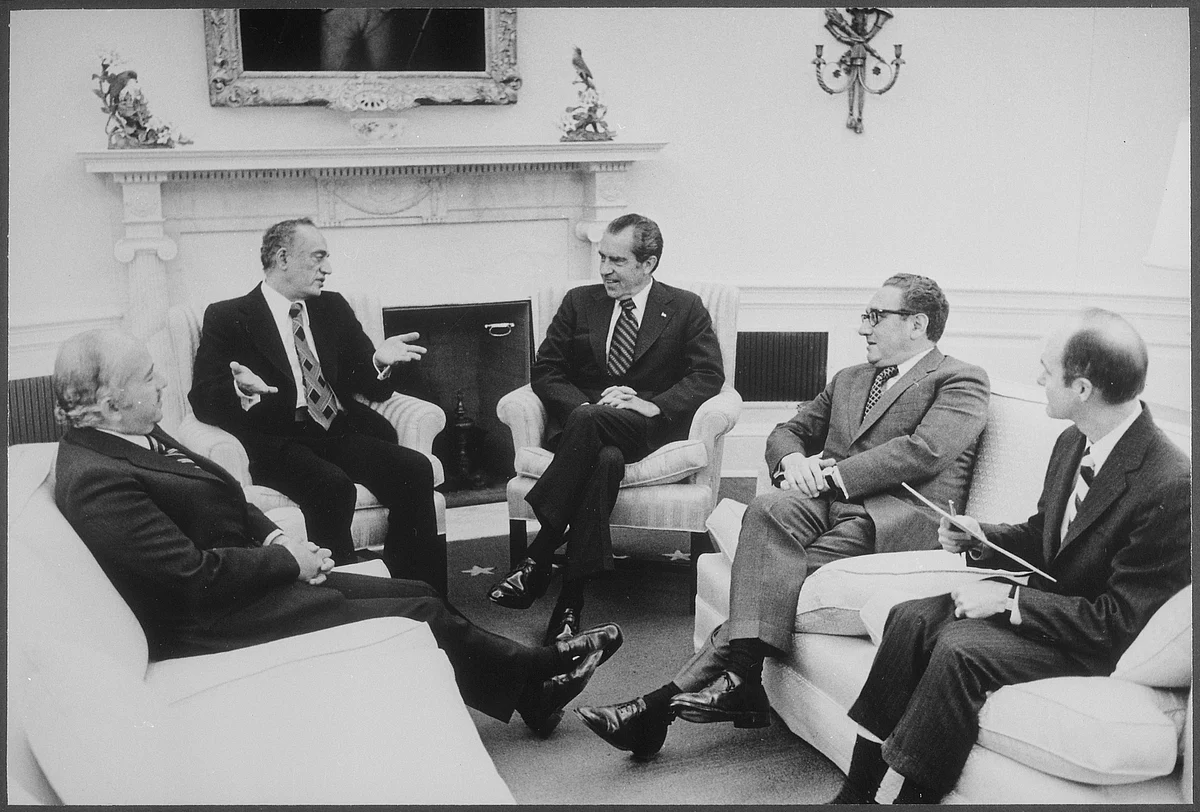 U.S. President Richard Nixon and Secretary of State Henry Kissinger meet diplomats from Egypt and Saudi Arabia, at the White House in Washington D.C., on February 19, 1974. (Photograph: U.S. National Archives and Records Administration)
