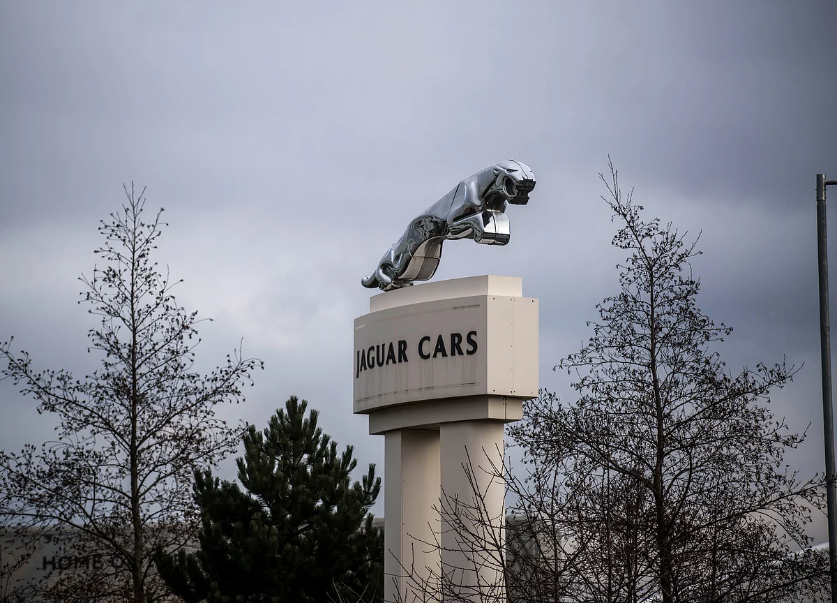 Tata Explores Options for Struggling Jaguar Land Rover
