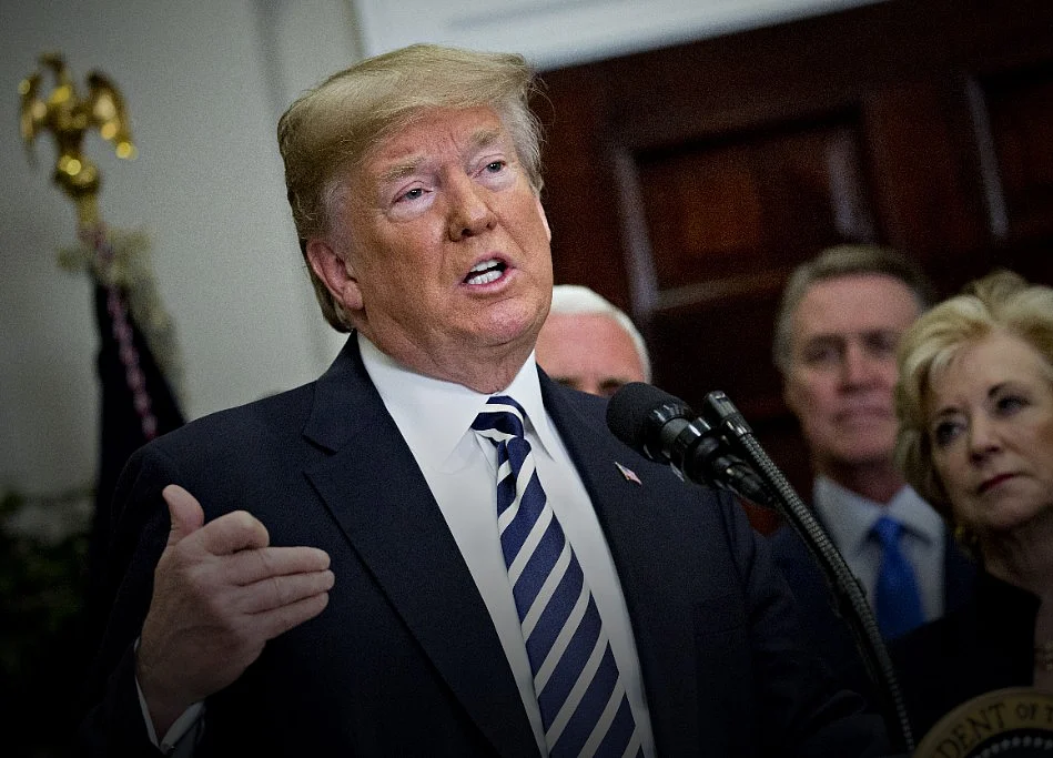 Trump Hails `Warm' North Korea Response After He Scrapped Summit
