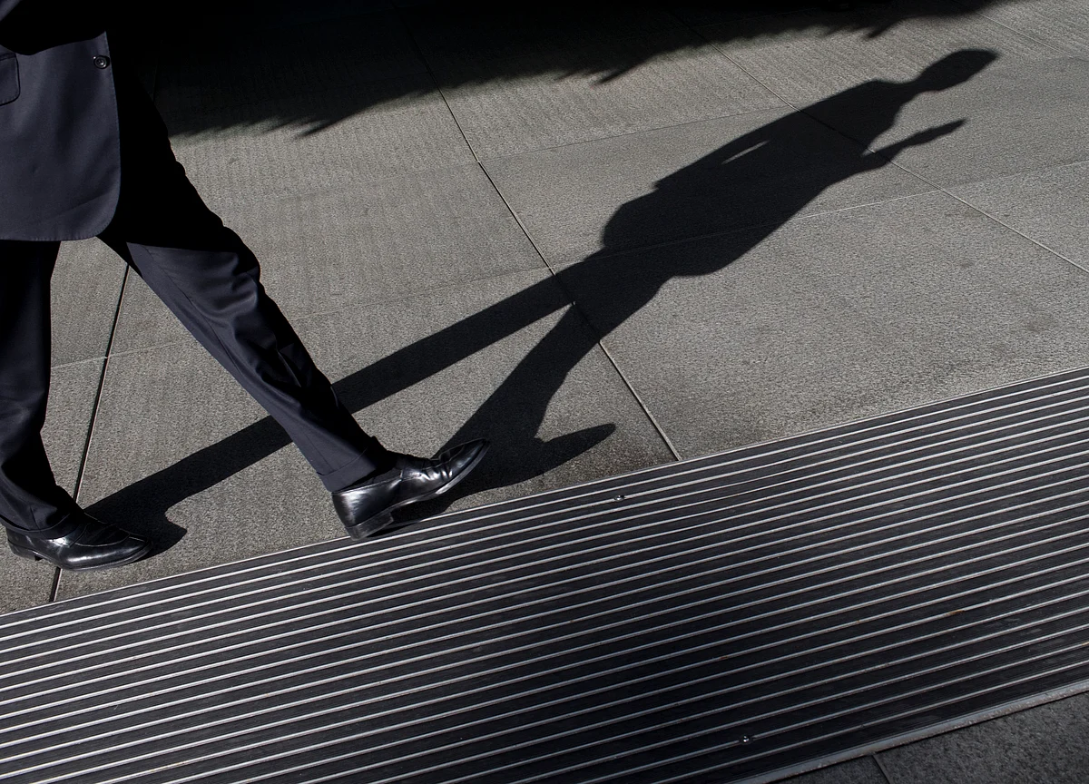 China’s $15 Trillion Shadow Bank Edifice Shows More Cracks