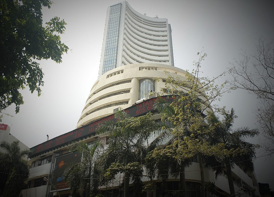 Markets Today Live Updates Sensex Nifty Resume Fall To End At Seven Month Low Yes Bank Slumps 16 Bloombergquint