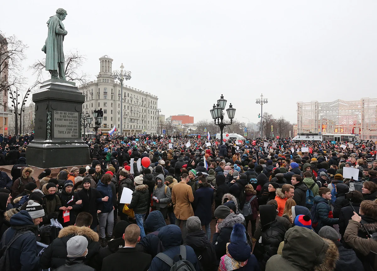 France, Germany Press Russia to Free Anti-Kremlin Demonstrators