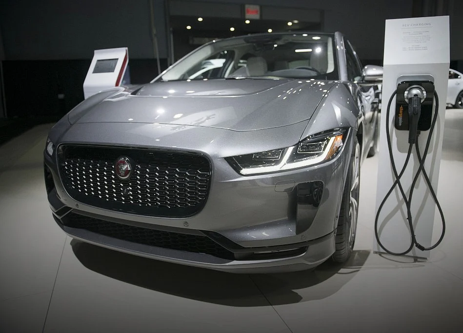 Jaguar Land Rover Prepares for New Era Moving SUV From U.K.