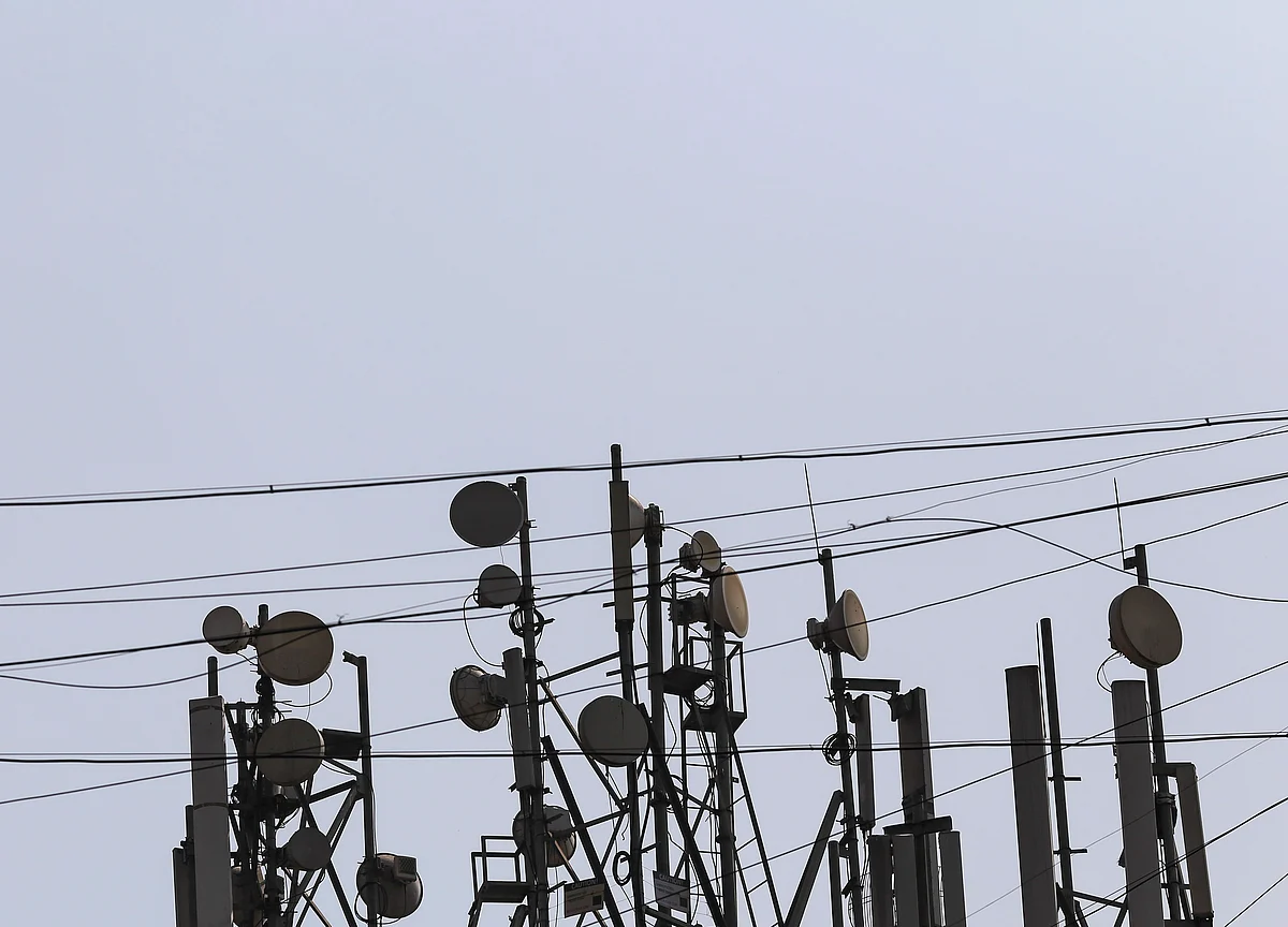 TRAI Close To Penalising Telecom Firms For Call Drop Violations In March Quarter