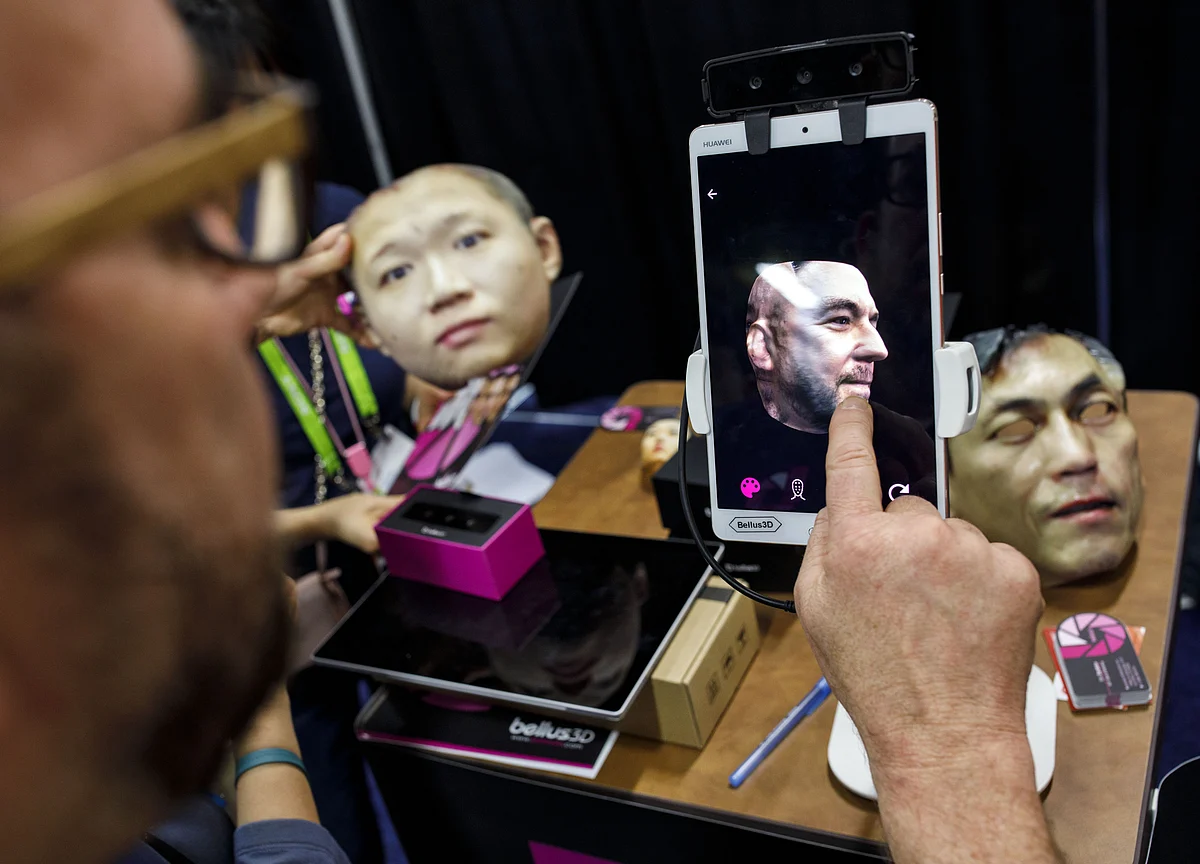 The Struggle to Turn Your Face Into Secure Travel ID