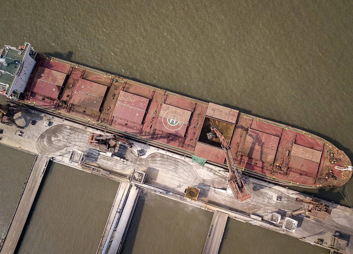Oil Stockpiles Have Stopped Growing in World’s Biggest Buyer