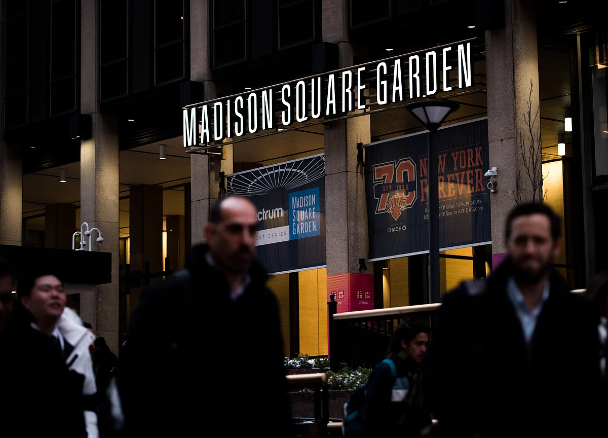 Madison Square Garden Spinoff Plan Sends Shares to Record High