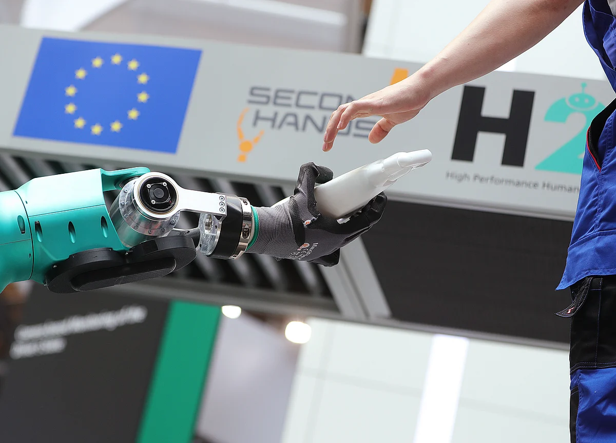 Robots Will Bolster U.K. Growth and Create New Jobs, PwC Says