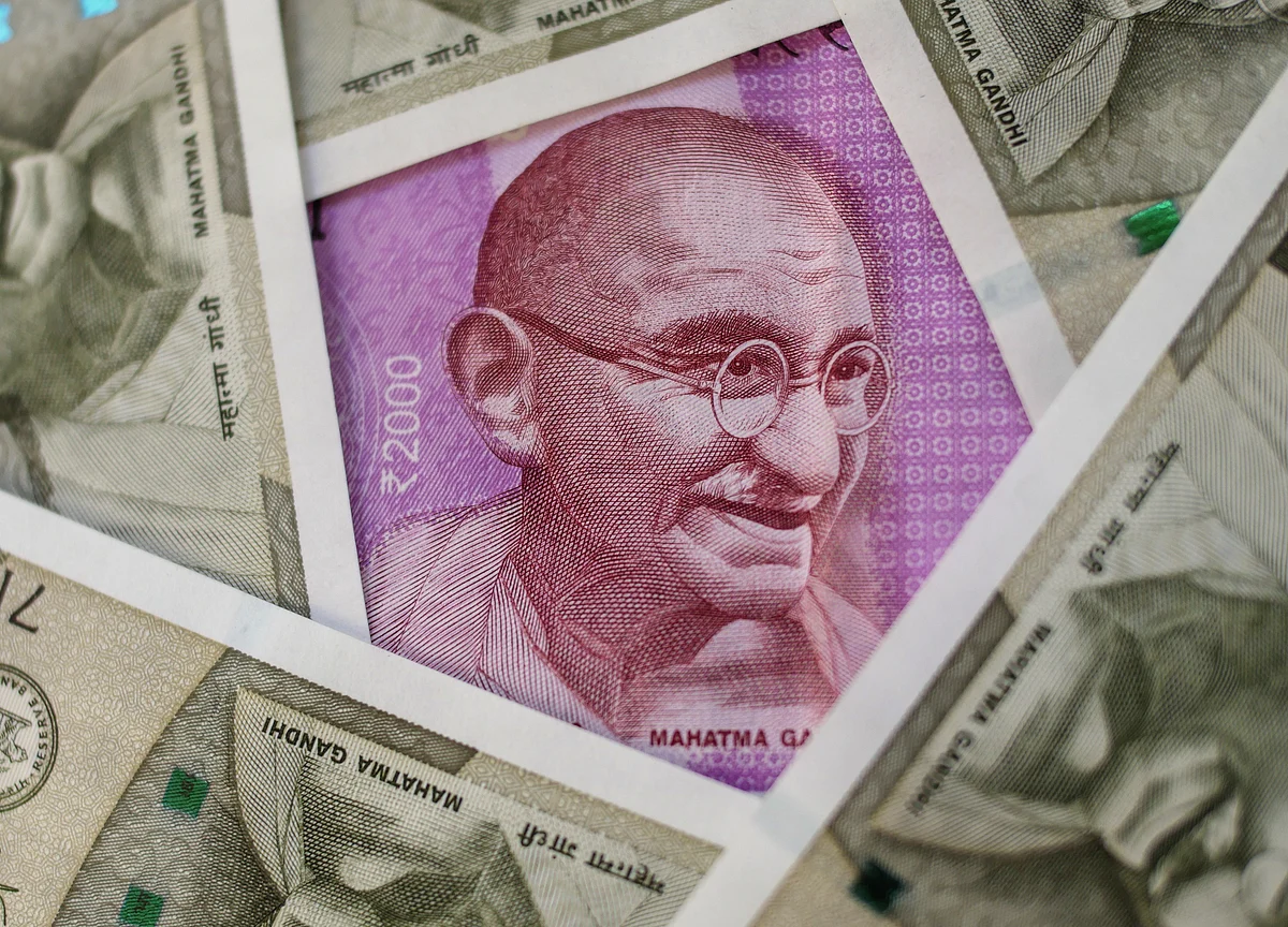 Credit Concerns Push India Fund UTI Asset Into Safer Bonds